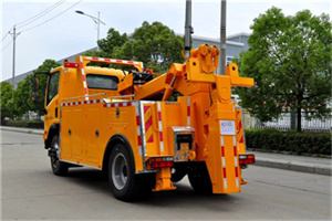 和县高速路拖车费